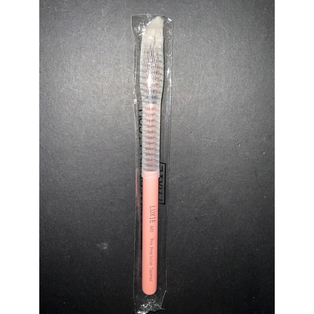 Luxie 640 Pro Precision Tapered Brush Rose Gold Synthetic Bristles New